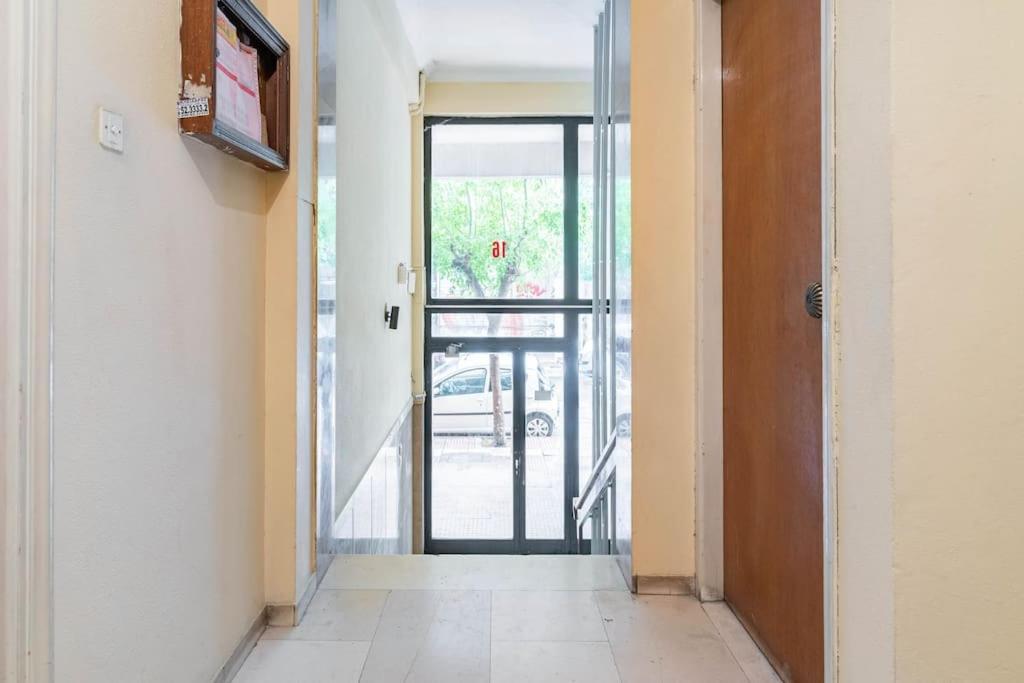 Stylish And Central Apt Near Acropolis - Avdi Square Athene Buitenkant foto